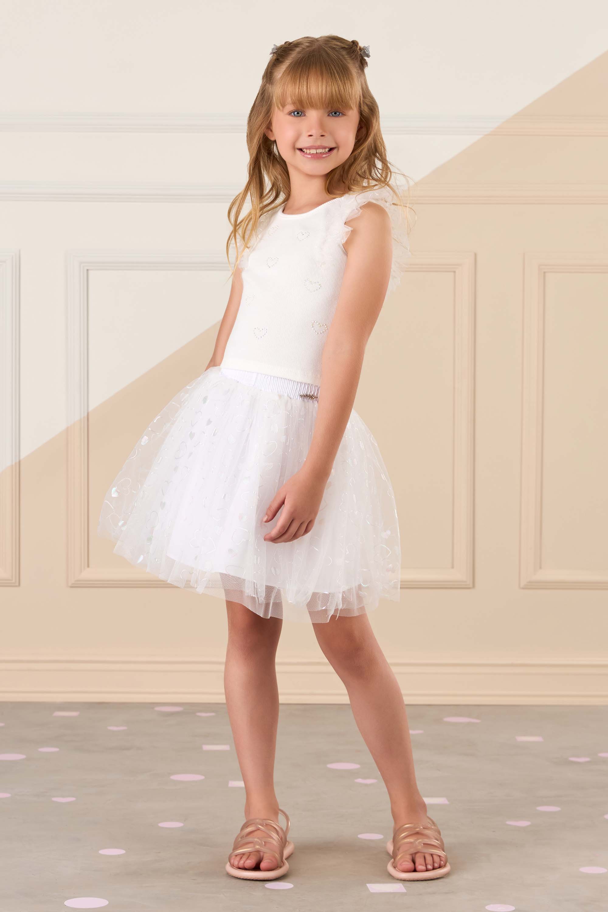 Vestido Infantil Branco com Tule e Bordados de Corações Mon Sucré